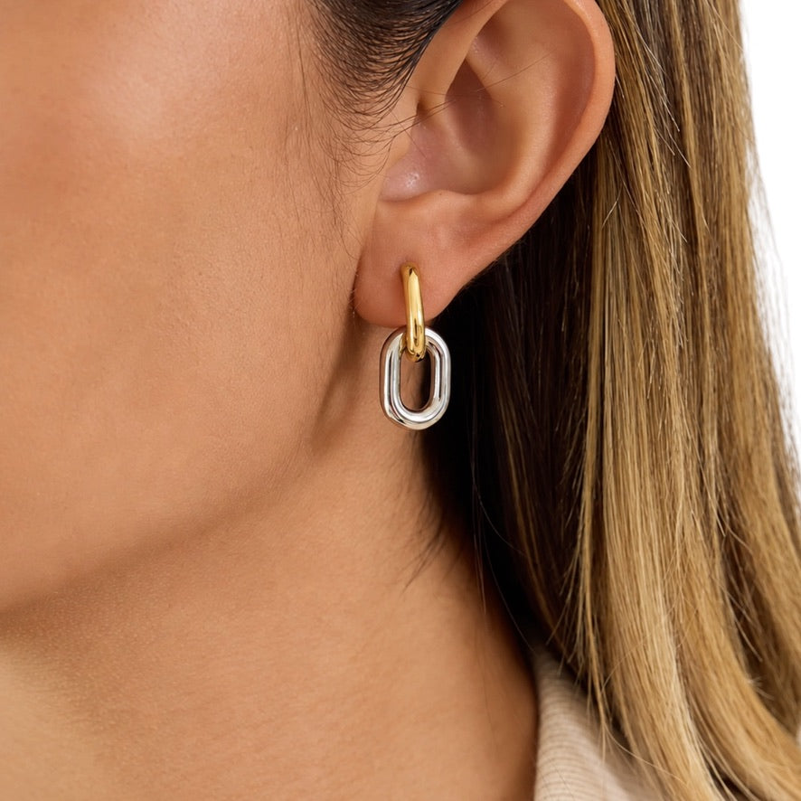 Aretes Interlock
